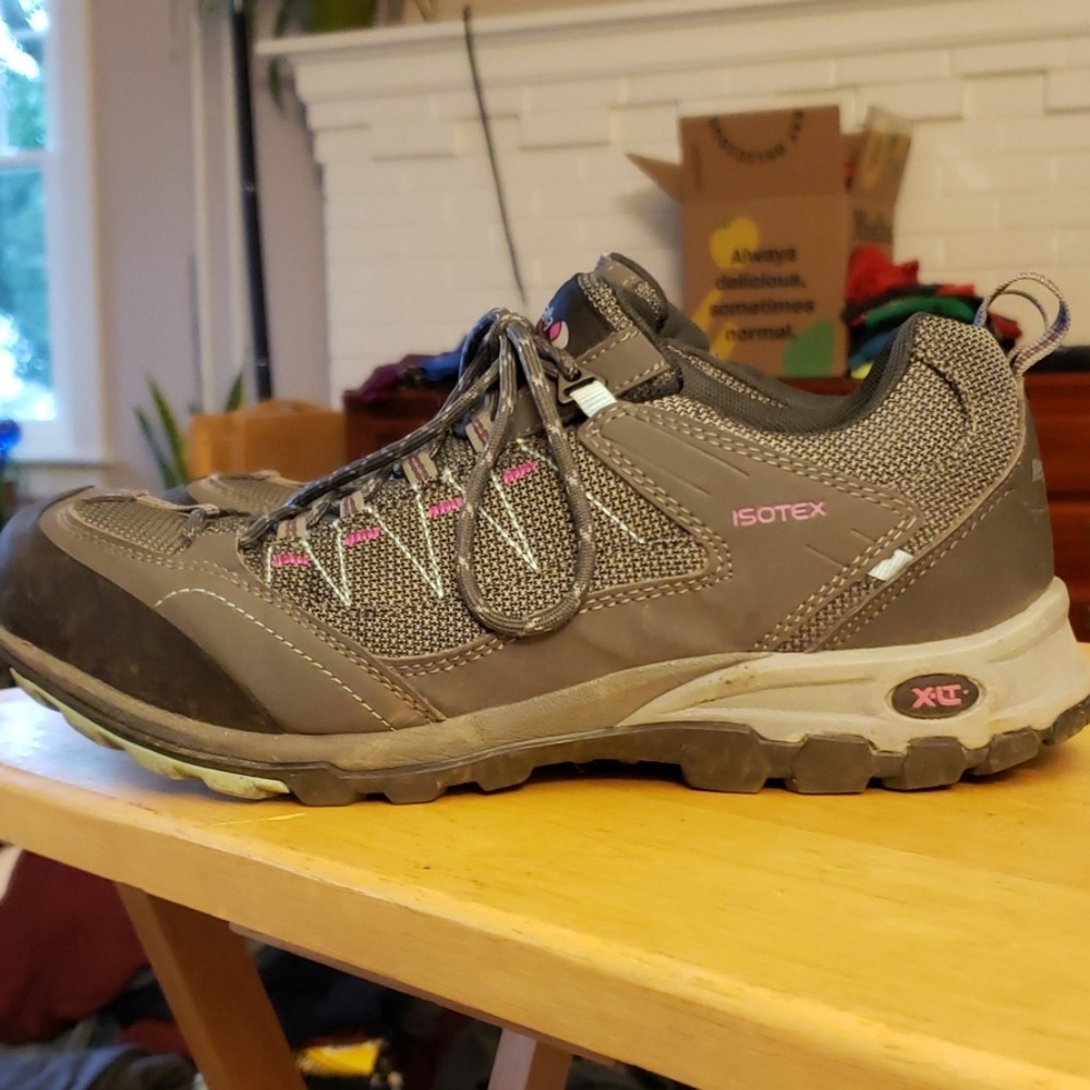Womens hiking shoes